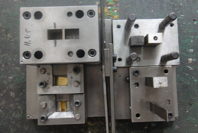 廠家生產(chǎn)環(huán)保有牙帶齒銅尾夾 拉力強(qiáng)、耐腐蝕，箱包服裝配件優(yōu)選